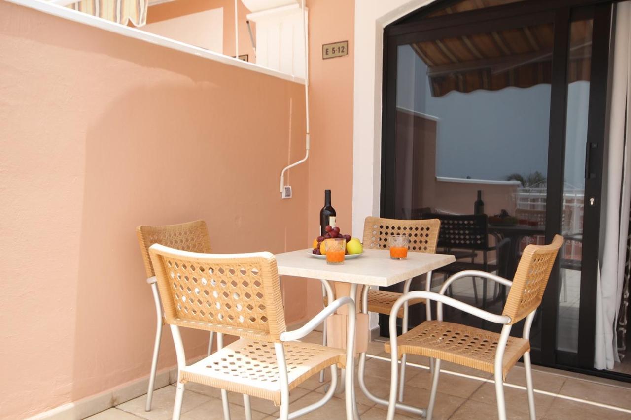 Apartment With Terrace On The Seafront In Playa Fanabe Costa Adeje Dış mekan fotoğraf